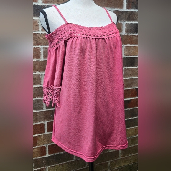 Rue21 Pink Crochet Embellished Blouse Relaxed Fit - Picture 1 of 7